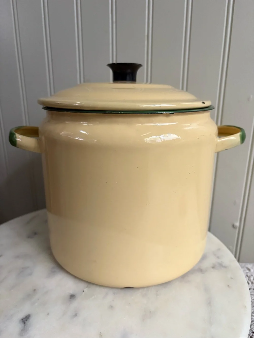 Vintage Standard Enamelware Pot w/Lid Butter Yellow VTG Cottagecore Farmhouse